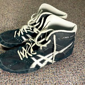 Cael wrestling shoes
